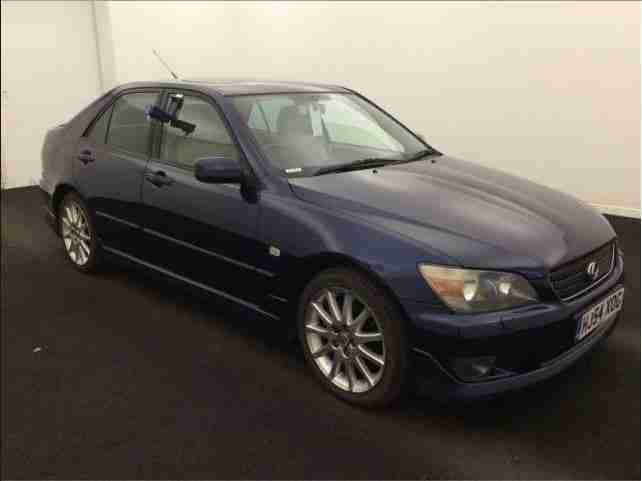 2004 (54) LEXUS IS 200 2.0 SPORT