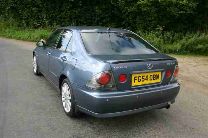 2004 54 REG LEXUS IS 300 BLUE AUTOMATIC 3.0 PETROL AIRCON NAVIGATION SYSTEM