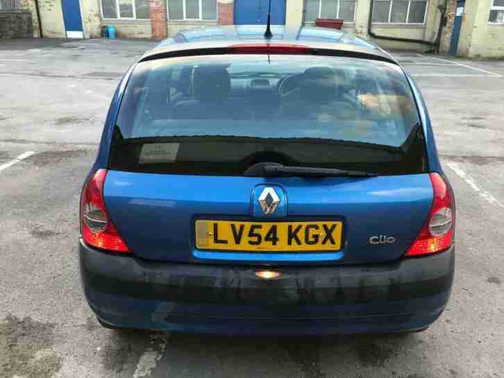 2004 54 Renault clio authentique 1.2 Petrol very light damage salvage