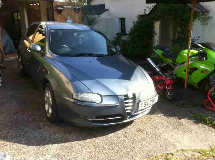 2004 ALFA ROMEO 147 T SPARK LUSSO GREY