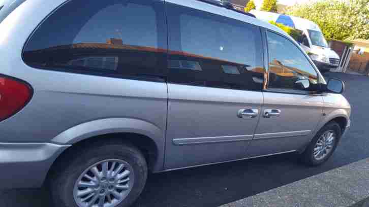 2004 CHRYSLER VOYAGER LX AUTO SILVER
