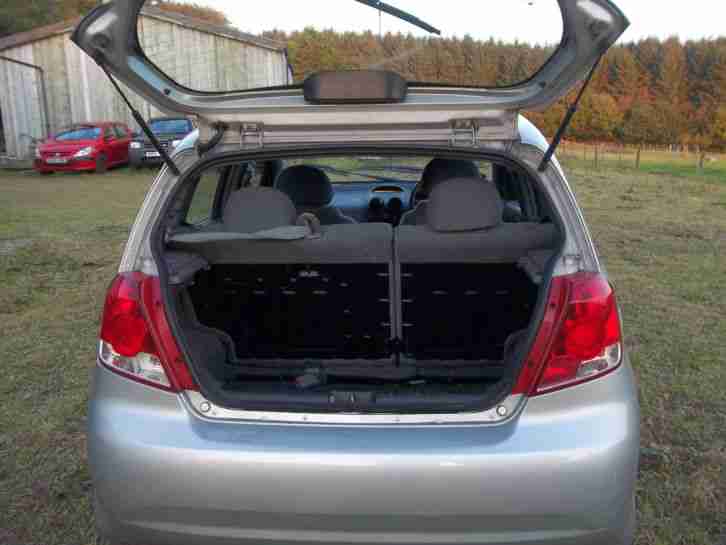 2004 DAEWOO KALOS XTRA SILVER
