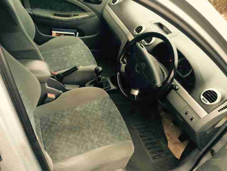 2004 DAEWOO LACETTI SX SILVER