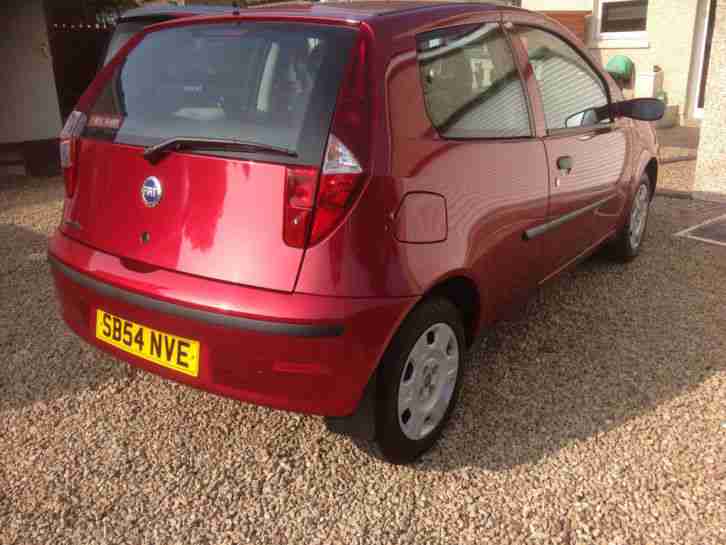 2004 FIAT PUNTO ACTIVE 8V only 11,000 miles FFSH and 1 owner