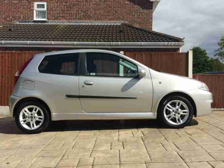 2004 FIAT PUNTO SPORTING 16V GREY - P.S.H - FANTASTIC CONDITION - LONG MOT!!!