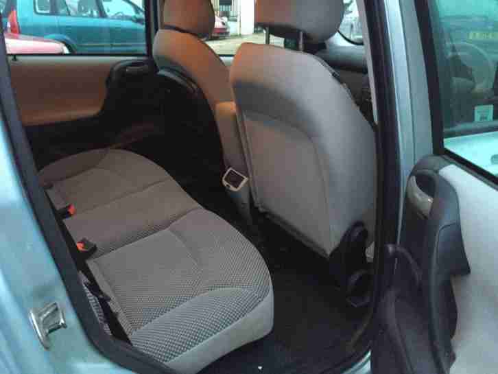 2004 Fiat Stilo 1.6 ESTATE SPARES OR REPAIR OPEN FROM 28th DECEMBER