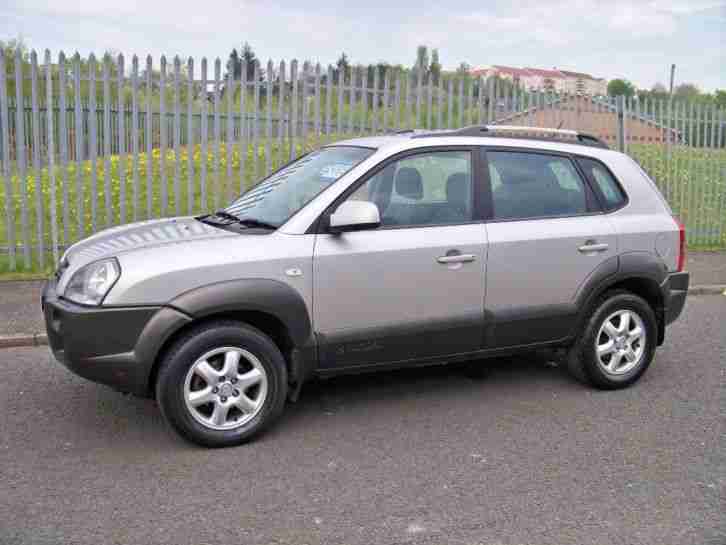 2004 HYUNDAI TUCSON CRTD CDX SILVER