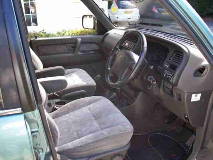 2004 ISUZU TROOPER CITATION DT LWB BLUE/SILVER