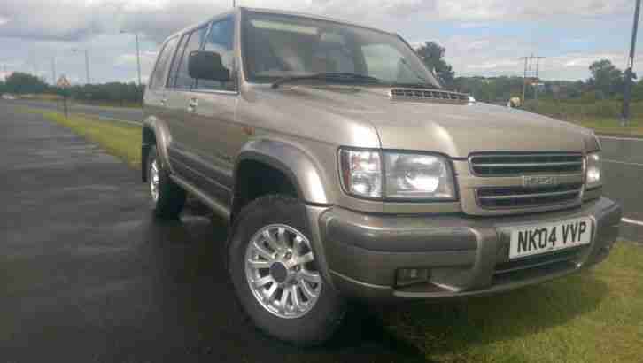 2004 ISUZU TROOPER DT LWB GOLD 12 MONTHS MOT 7 SEATS