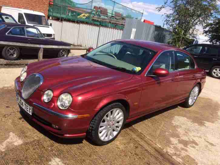 2004 JAGUAR S-TYPE V8 SE AUTO RED