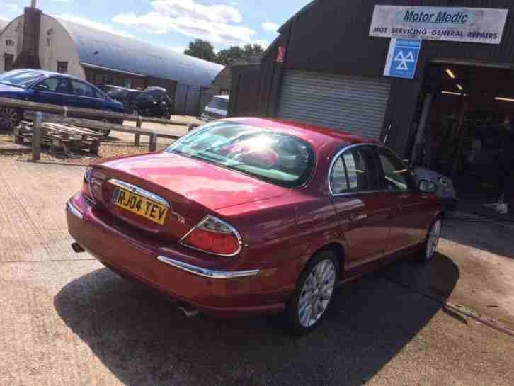 2004 JAGUAR S-TYPE V8 SE AUTO RED