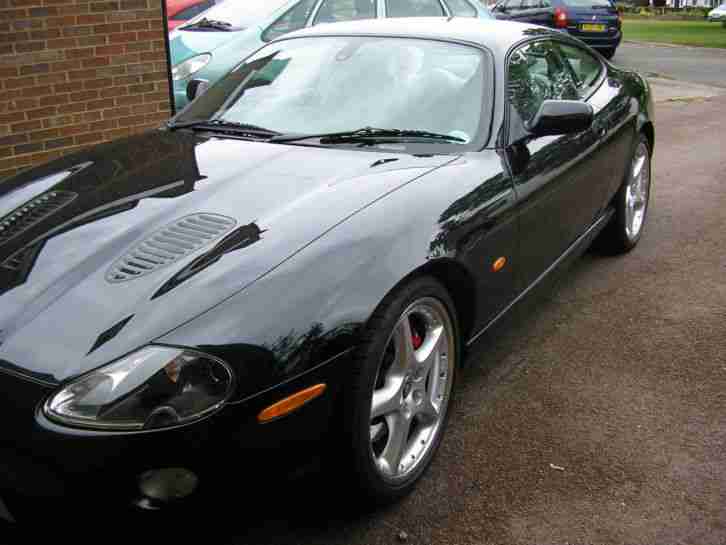 2004 JAGUAR XKR COUPE AUTO BLACK CARBON FIBRE FINAL EDITION