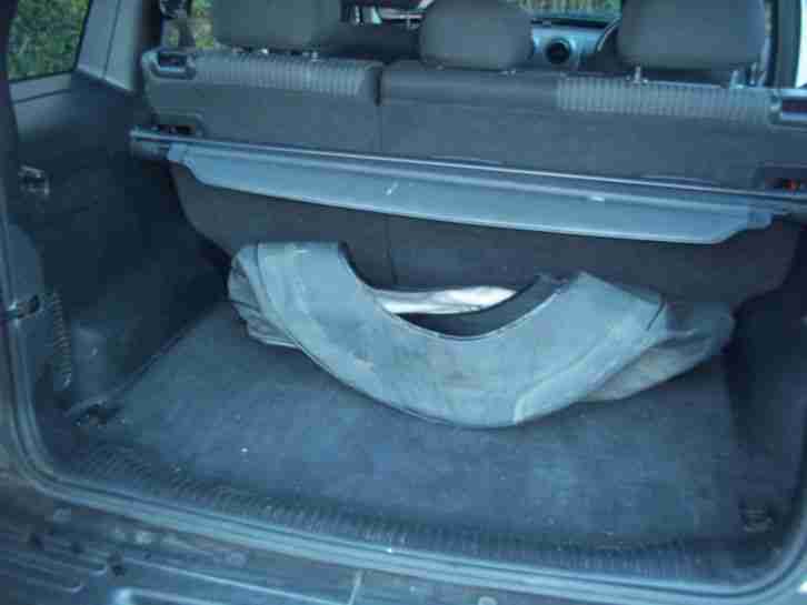 2004 JEEP CHEROKEE 2.4 SPORT SILVER