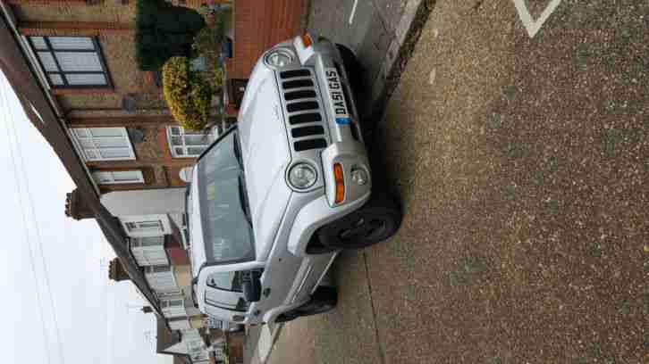 2004 JEEP CHEROKEE LIMITED CRD A SILVER