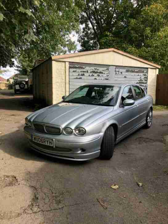 2004 Jaguar S-Type 2.5 V6 SE 4dr