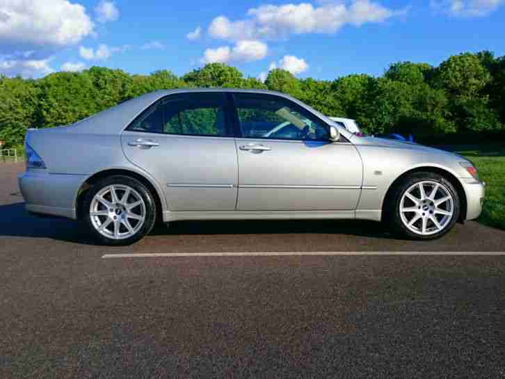 2004 LEXUS IS200 SE SILVER *** 12 MONTHS MOT *** 3 KEYS ***