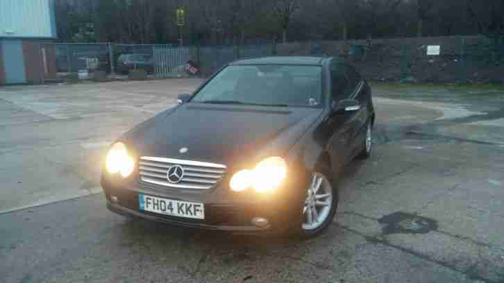 2004 MERCEDES C180K COUPE BLACK PANORAMIC