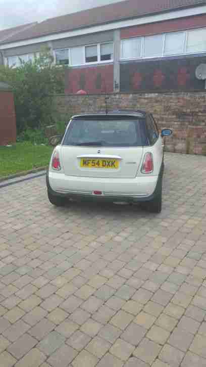 2004 MINI COOPER WHITE