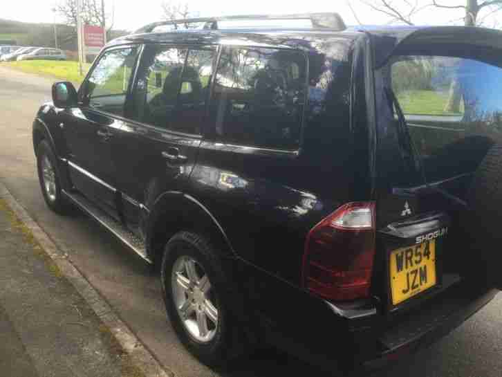 2004 MITSUBISHI SHOGUN WARRIOR DI-D AUTO BLACK