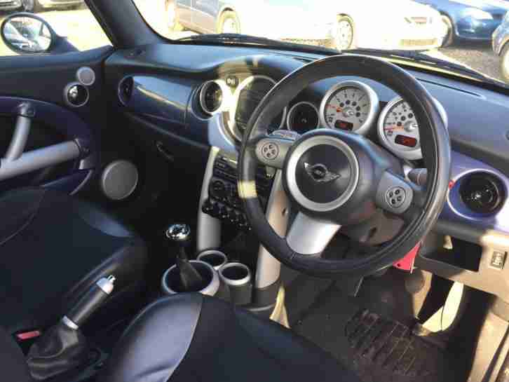 2004 Mini 1.6 Cooper Convertible Sat-Nav Full Service History 2 Keys