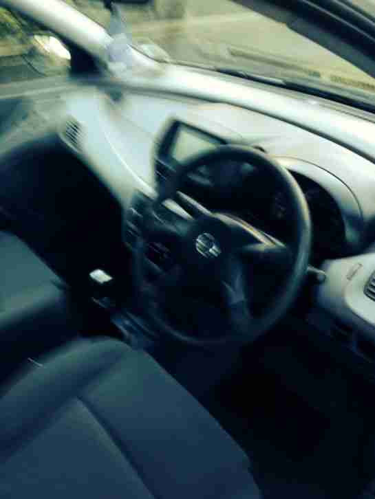 2004 NISSAN ALMERA TINO SE SILVER petrol and gas conversion