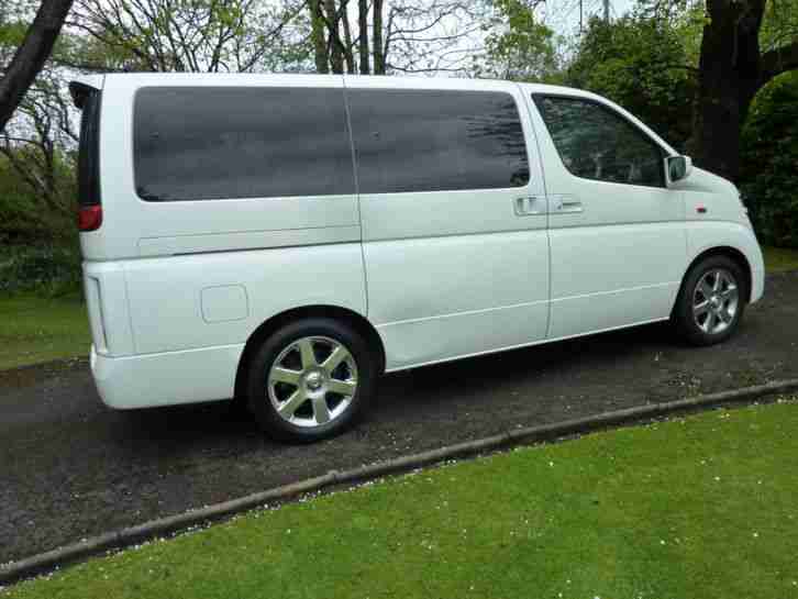 2004 NISSAN ELGRAND V70TH LTD. 3.5L AUTOMATIC EIGHT SEATS. FRESH JAPAN IMPORT