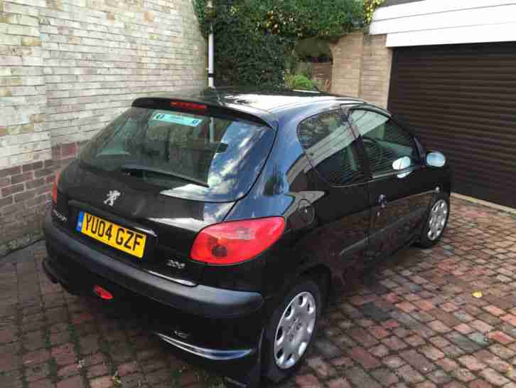 2004 Peugeot 206 S 1.1 Black, Full Service History, 32k Miles, MOT to July 2015