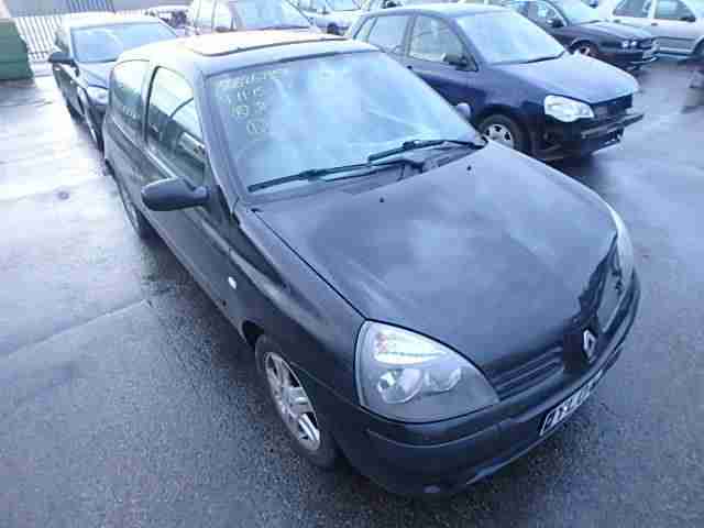 2004 REANULT CLIO DYNAMIQUE 1.2 16V 3 DOOR