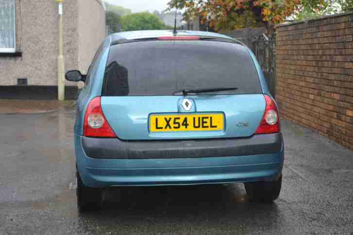 2004 RENAULT CLIO 1.2 8.V authentique 3 door hatchback