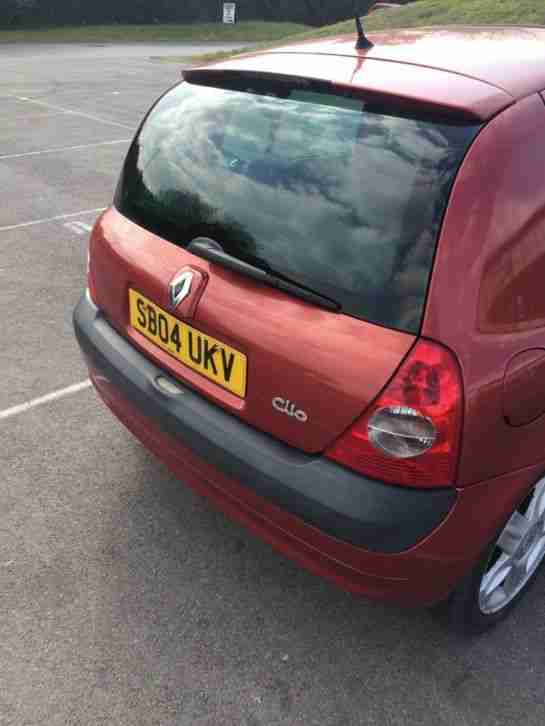 2004 RENAULT CLIO DYNAMIQUE 16V RED