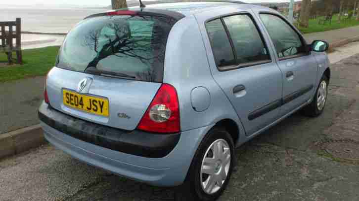 2004 RENAULT CLIO EXPRESSION 16V QS5 / AUTOMATIC WITH ONLY ***53,000*** MILES