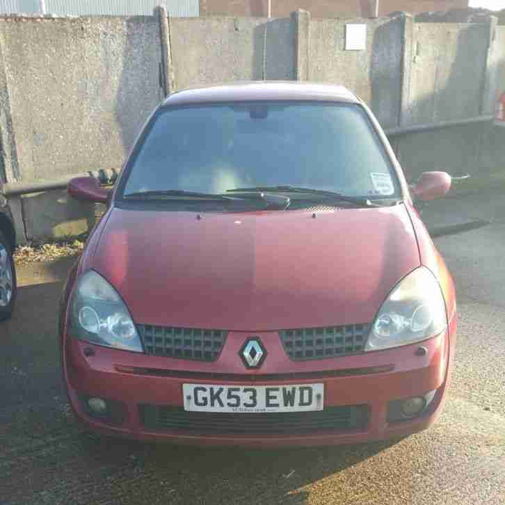 2004 RENAULT CLIO RED 172 CUP. BRAND NEW MOT