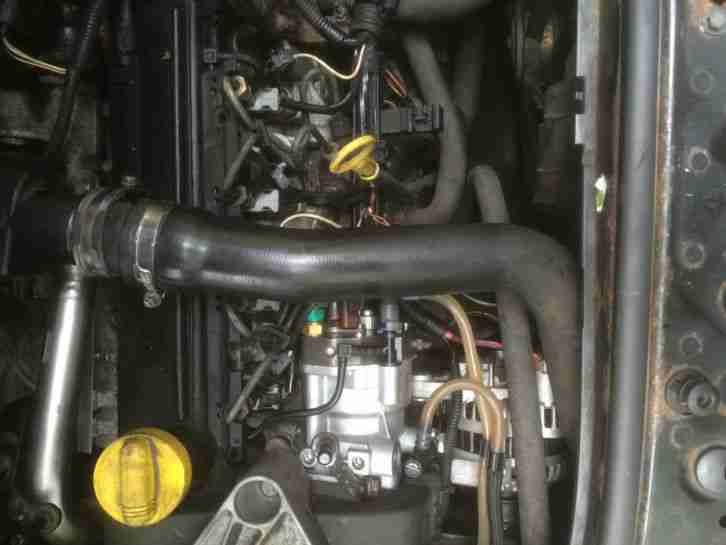 2004 RENAULT MEGANE AUTHENTIQUE DCI 80 BLACK