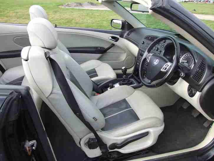 2004 SAAB 9-3 VECTOR 2Ltr CONVERTIBLE 150 BHP BLACK - BLACK HOOD - 12 months MOT
