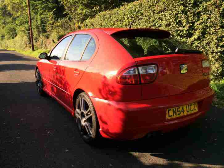 Seat 2004 LEON FR TDI RED. car for sale