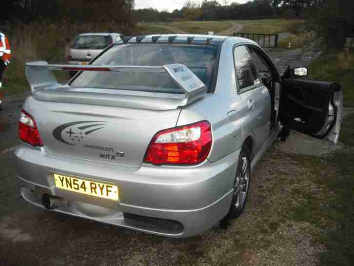 2004 SUBARU SILVER FULL MOT LOW MILAGE 32K (MILES)
