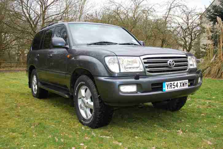 2004 TOYOTA LANDCRUISER AMAZON 4.2 TDA, GUN METAL, NICE CONDITION, NO RESERVE