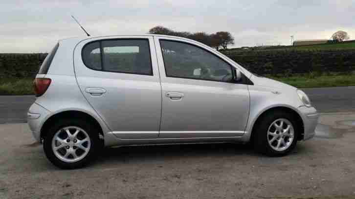  SILVER YARIS