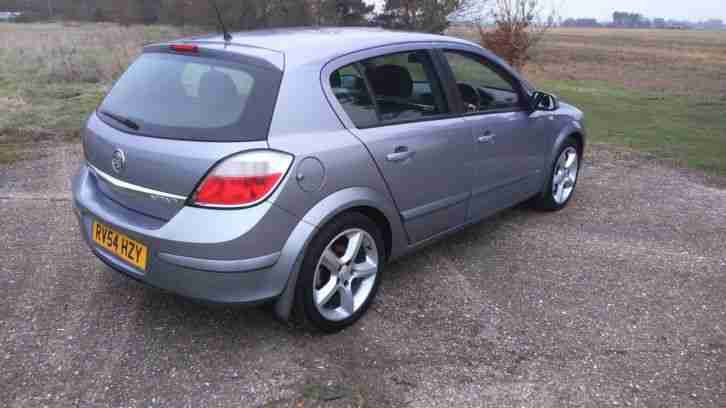 2004 VAUXHALL ASTRA 1.8 SRI LONG MOT LOW MILES
