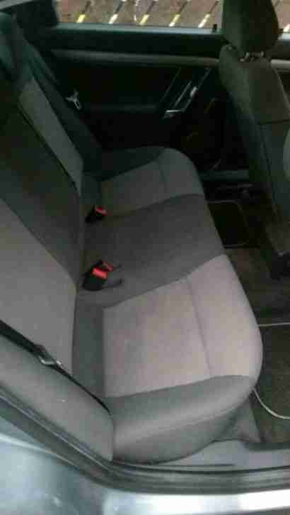 2004 VAUXHALL VECTRA ENERGY SILVER