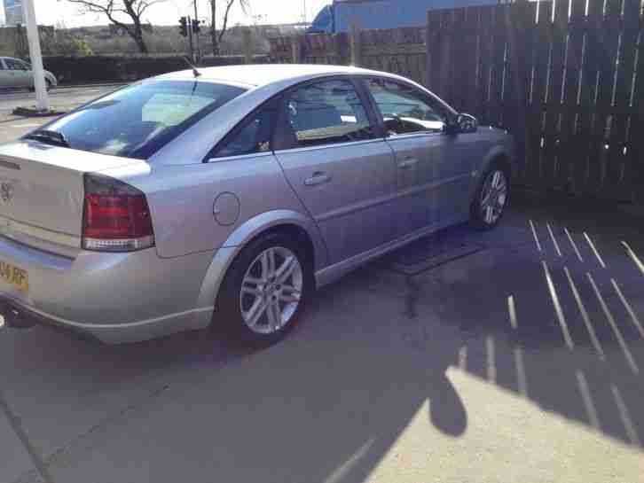 2004 VAUXHALL VECTRA SRI 16V SILVER