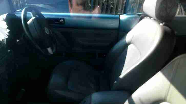2004 VOLKSWAGEN BEETLE CABRIOLET TIPTRONI BLUE SPARES OR REPAIRS