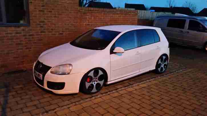 2004 VOLKSWAGEN GOLF GT TDI WHITE