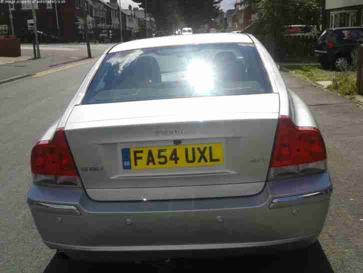 2004 VOLVO S60 S T SILVER