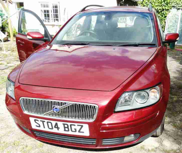 2004 V50 SE D RED