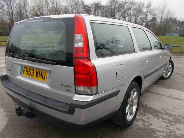 2004 VOLVO V70 S 2.4 (140 BHP) AUTO ESTATE LOVELY CAR