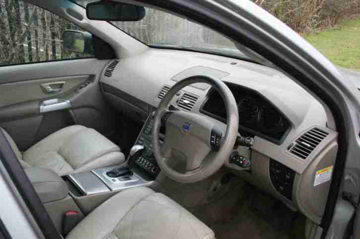 2004 VOLVO XC 90 D5 SE AWD SEMI-AUTO GREEN
