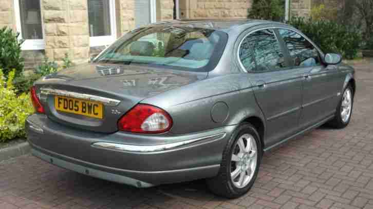2005 05 JAGUAR X-TYPE 2.0 SE 4D 130 BHP DIESEL