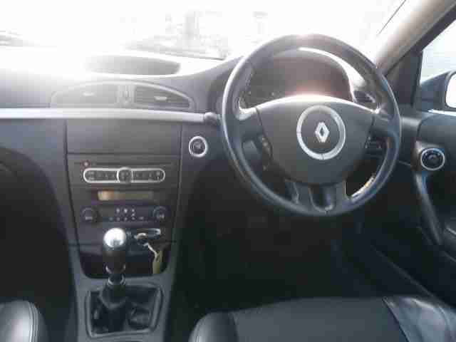 2005/05 RENAULT LAGUNA 1.9 DYNAMIQUE SPORT TOURER DCI 120 BHP DIESEL SILVER