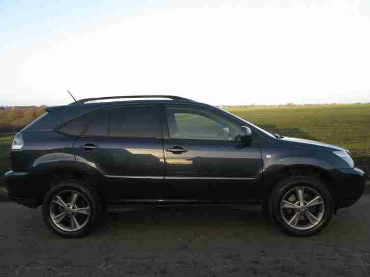 2005 05 Reg Lexus RX400 h Hybrid Rear Entertainment